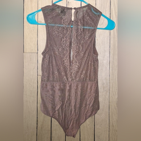 Medium Tahari Bodysuit - Picture 2 of 3